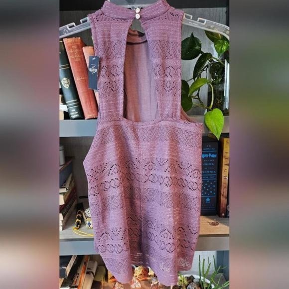 NWT American Eagle Purple sleeveless crochet top - Picture 5 of 6